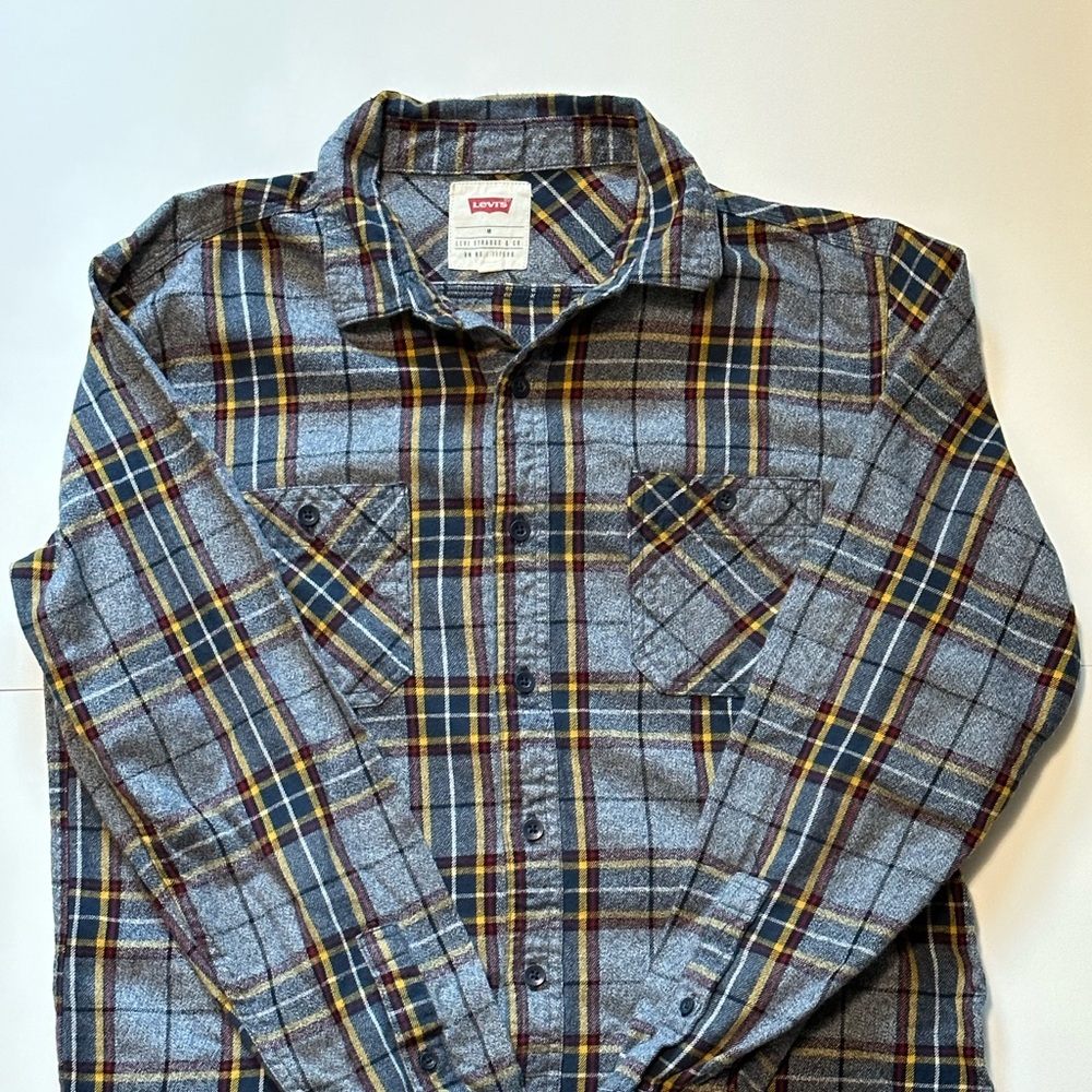 Grey Levi’s Flannel Shirt